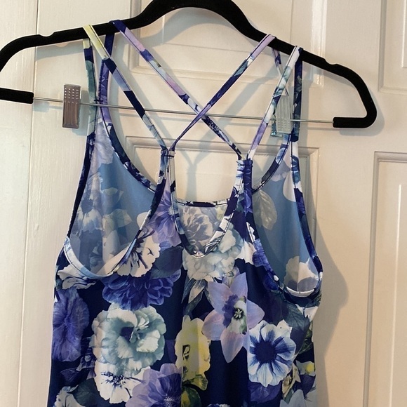 𝅺OLD navy tank top - Picture 3 of 4